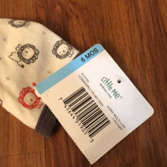 Little Me Lion Long sleeve one piece set with hat six months - Picture 2 of 5